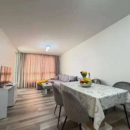 Bayview Family - б-23 Sarafovo *
